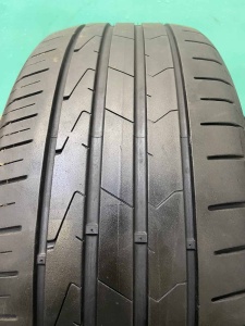 17 21555 Hankook Ventus Prime 3  10-15_4-min