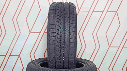 Шины Sailun Ice Blazer Arctic 215/50 R17 91T